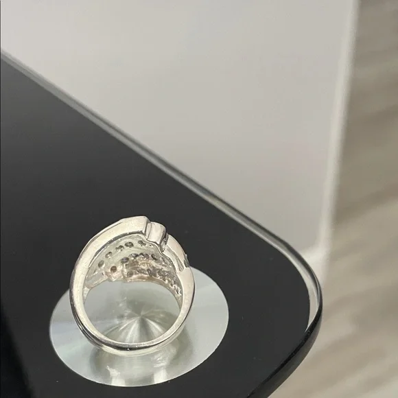 Sterling Silver Ring with Tanzanite Stones - Picture 5 of 10